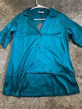 Chigant Teal Satin Button-Front Blouse
